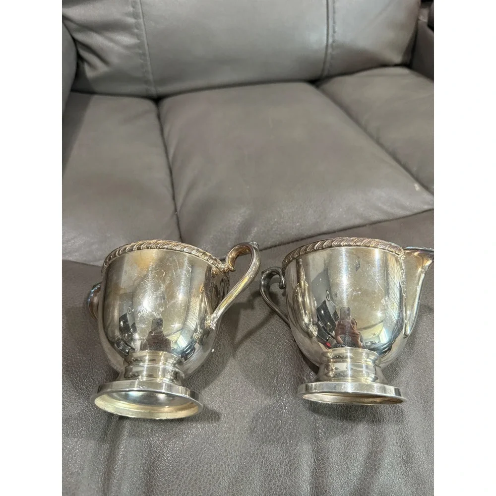 Kenton Rogers Silver plated Sugar‎ Bowl and Creamer Set 1704 Vintage